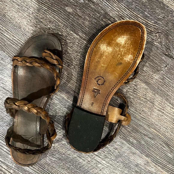 Popol vuh - Picture 2 of 3